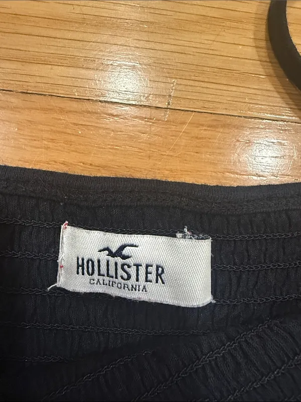 Hollister black smocked tank top size small. - Image 2
