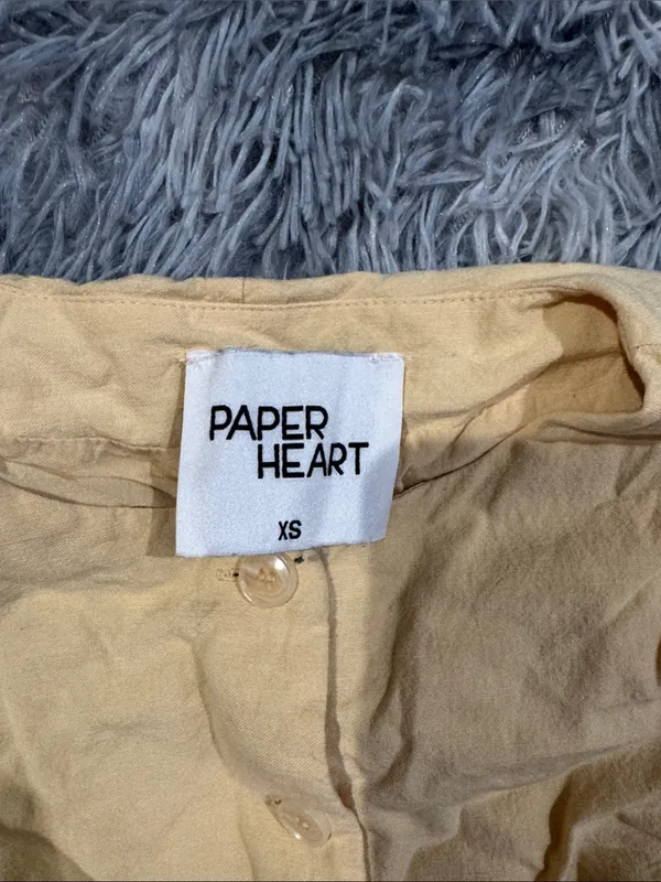 Paper Heart Pale Yellow Sleeveless Button-Down Top - Image 2