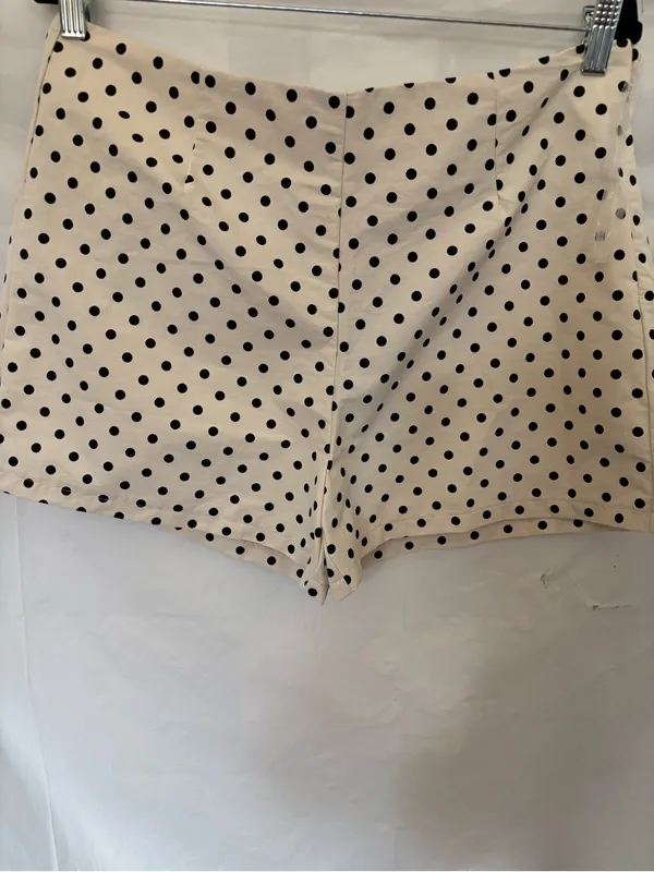 Sans Souci Beige and Black Polka Dot High-Waist Shorts - Image 2