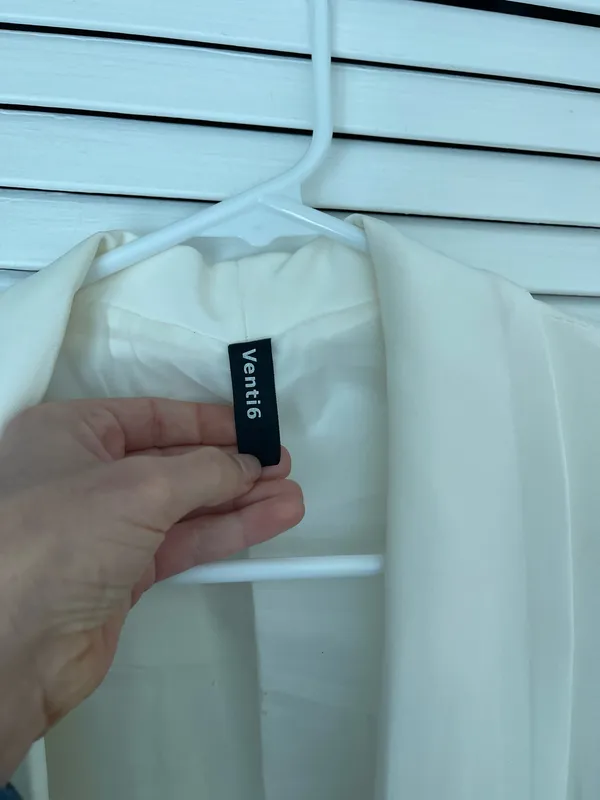 White Blazer - Image 4