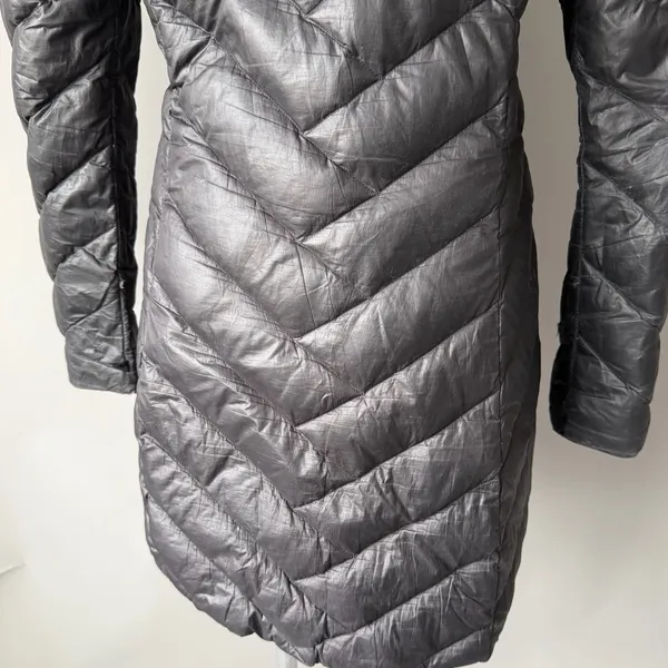Patagonia Black Down Jacket Women’s Small Lightweight Puffer - Image 6