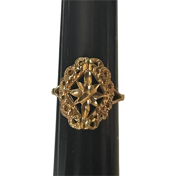 Vintage Diamond Cut Filagree Ring Gold - Image 5