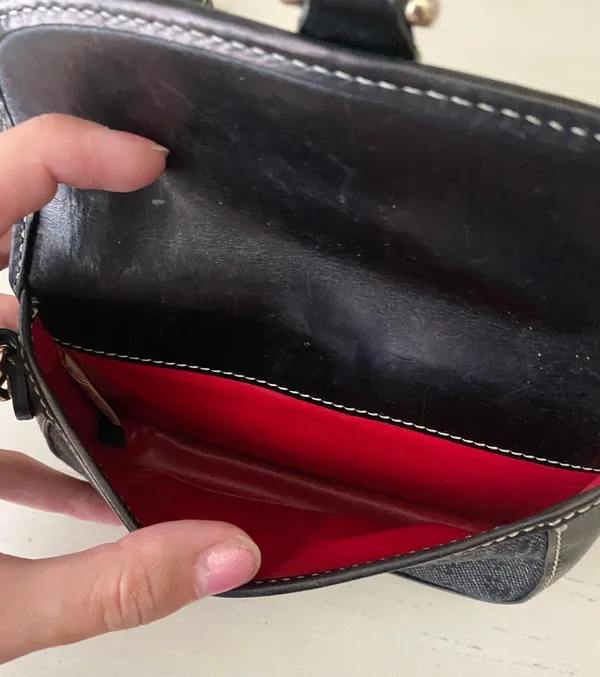 Vintage Dooney and Bourke monogrammed leather trim black wristlet wallet - Image 7