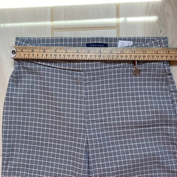 Tommy Hilfiger| Plaid black/white/tan stretchy slacks - Image 5