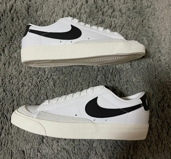 Nike Blazer Low Shoes - Image 2