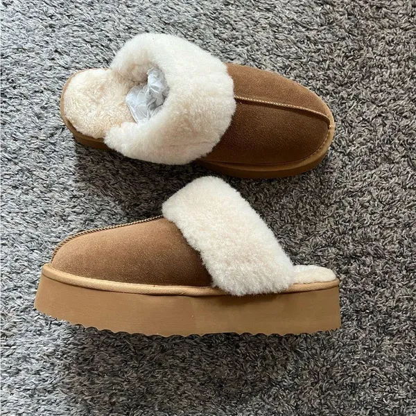 Dream Paris NWOT Faux Fur Brown and Tan Platform Slippers with Box - Image 6