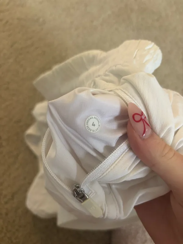 Lululemon Shorts White - Image 4