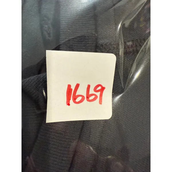 Under Armour BE Black Liberation Worldwide LS‎ T Shirt Top Medium - Image 8