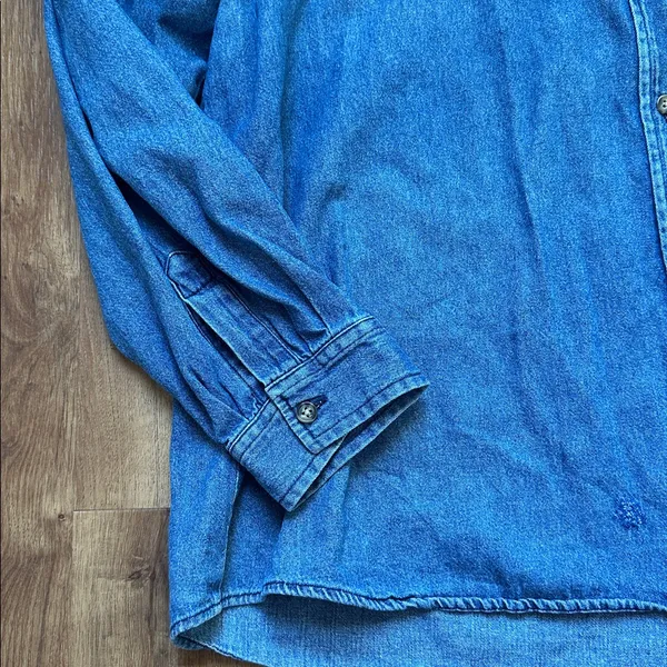Vintage Cherokee Women’s Blue Lightweight‎ Denim Button Up Shirt - Image 5