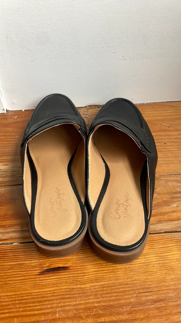 Crown Vintage Naliana Penny Mule - Image 6