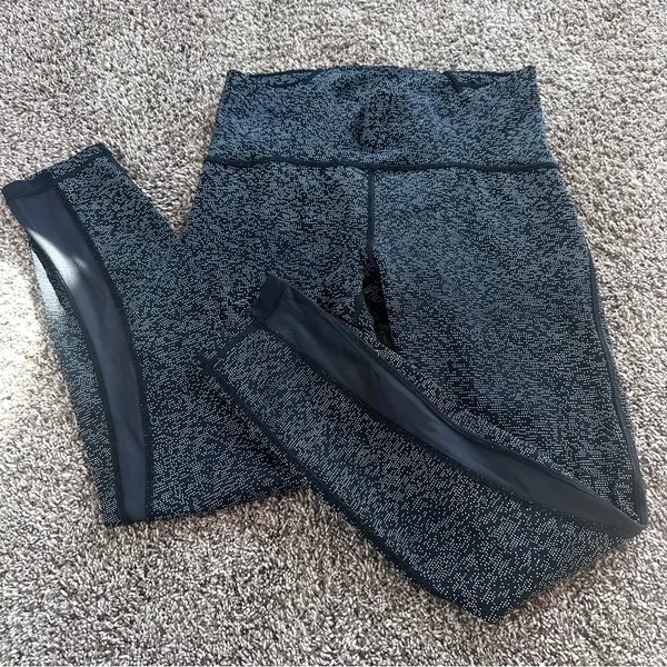 Lululemon Black Speckled High-Rise Leggings - Image 2