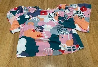 Cute Blouse Multiple Size M - Image 4