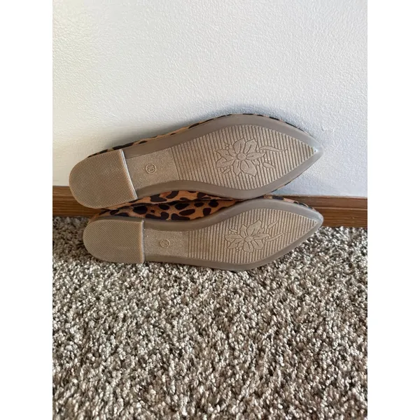 NWOT J. Mark Women's leopard print Pointed Toe Slip-On Flats‎ Size 10 - Image 6