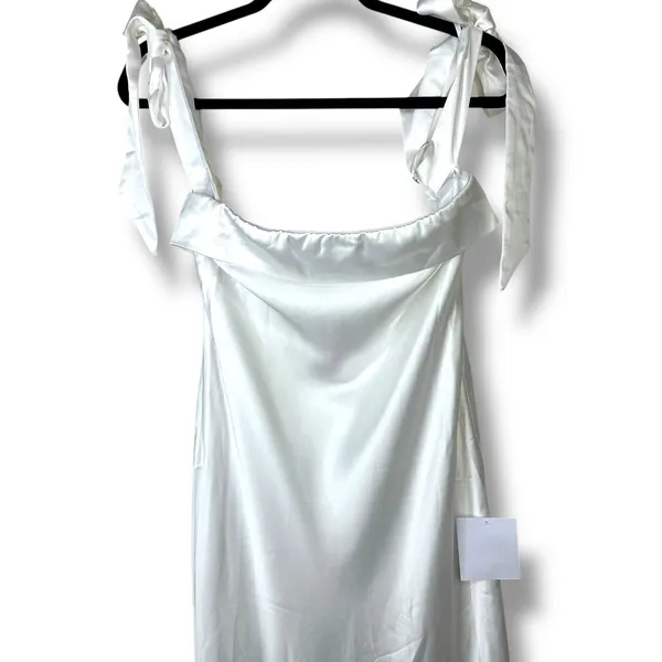 NEW Lulus Lux Bridal Eternally Loved Cutout Satin Off-the-Shoulder Wedding Dress - Image 6