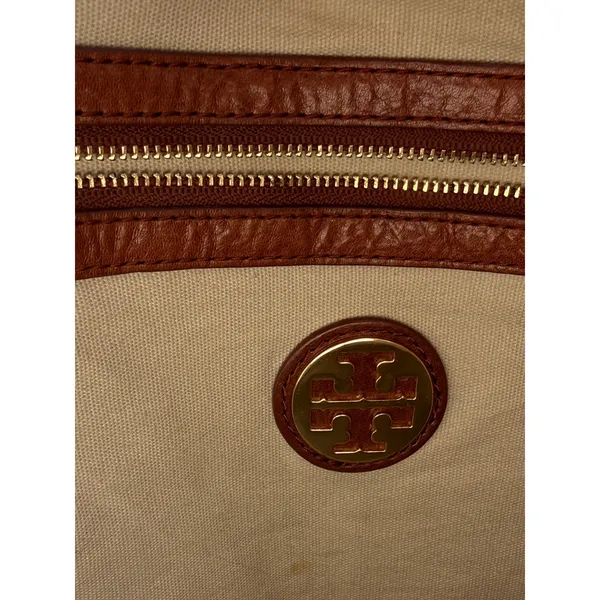 Tory Burch Amanda Classic Tote Tan Pebbled Leather Gold Logo Shoulder Bag - Image 6