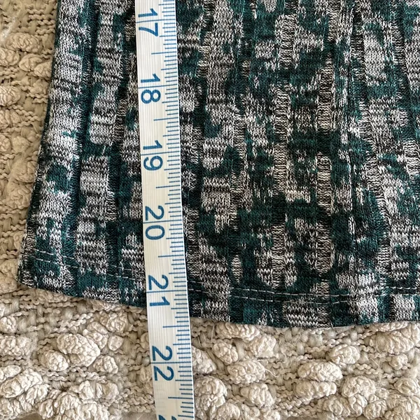 IN San Francisco Square Neck Top Womens Medium Teal Grey Abstract Smocked Ribbed - Image 8