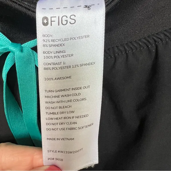 FIGS Yola Free X Lined Scrub Pants Black STYLE W23SW2007T Size Small Tall - Image 8