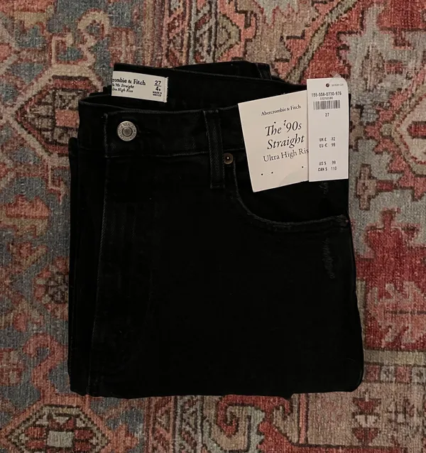 ABERCROMBIE Ultra High Rise 90’s Straight Jean - Image 5