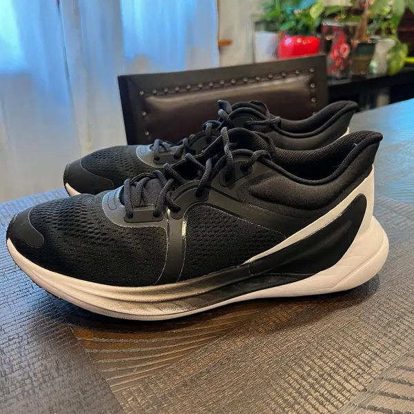 Lululemon Blissfeel Womens Running Shoe 8.5 women - Image 5