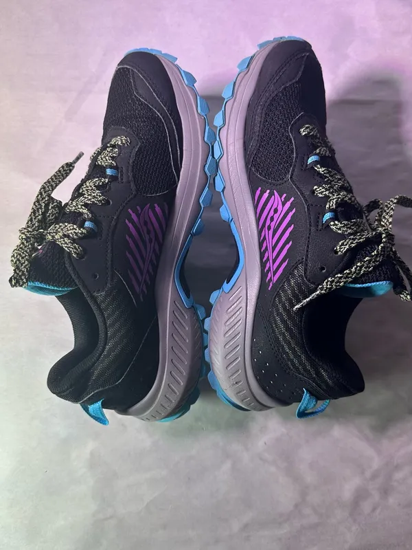 Saucony Women's Black/Purple/Blue Trail Running Shoe - Image 8