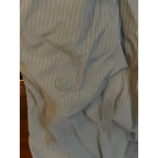 Lululemon Beyond the Studio Crop Pant 7/8 Sage Green Ruched Hem Size 8 W6BJBS - Image 4