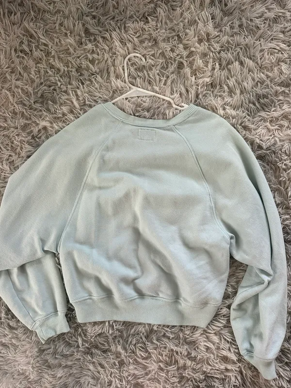 American Eagle Outfitters Crewneck - Image 3