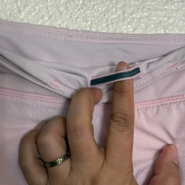 Lululemon Run Speed Shorts Blush Quartz Size 8 Pink sparkly color rare color 🦄 - Image 6