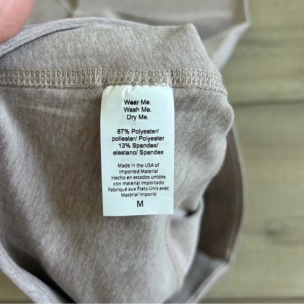 Beyond Yoga Caught in the Midi Light Dusty Pink 24in Workout Leggings M - Image 7