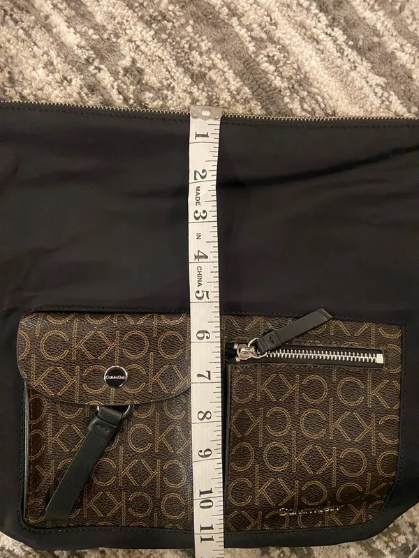 Calvin Klein Black Nylon Crossbody Purse - Image 9