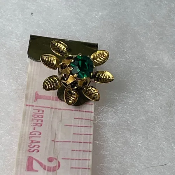 Vintage Austria green glass clip earrings. - Image 4