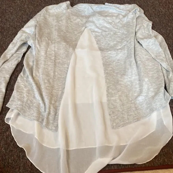 H&M grey blouse M‎ - Image 5