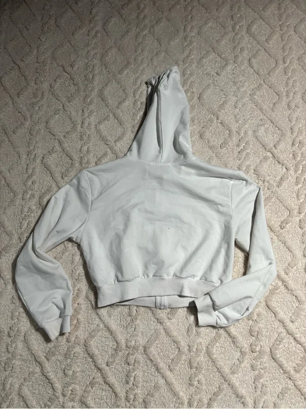 White cropped hoodie zip up medium - Image 4