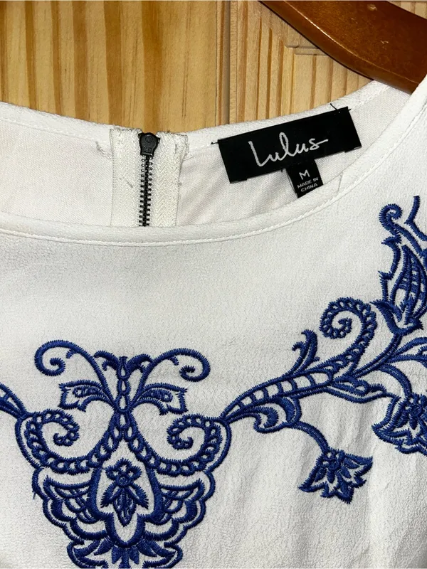 Lulu*s White Short Sleeve Embroidered Dress NWT - Image 2