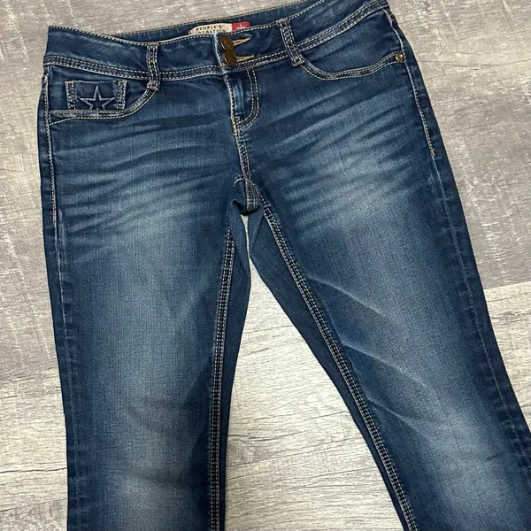 Peoples Liberation Bootcut Jeans Womens 3/4 (30X32) Low Rise Star Flap Pocket - Image 3