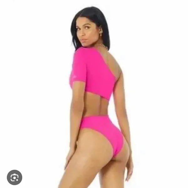 Alo yoga pink body wave cut out one piece swimsuit Xxs - Image 2