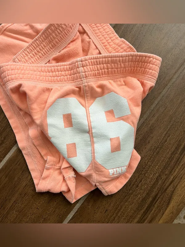 Victorias Secret PINK shorts size M - Image 2