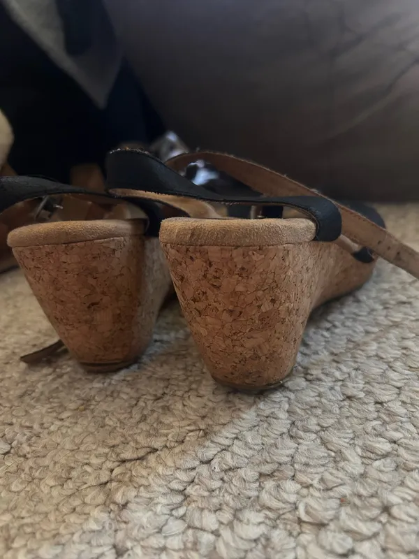 Black Bass Wedge Sandals Size 7.5 - Image 2