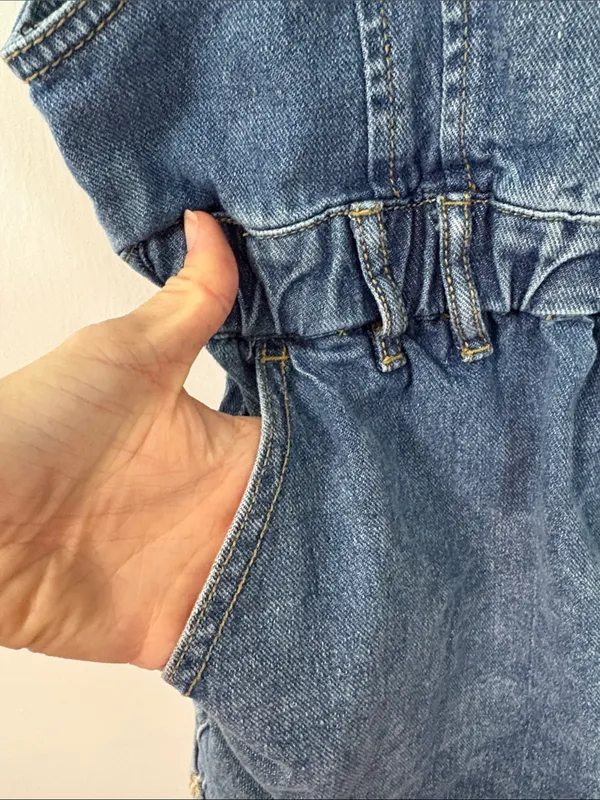 PacSun Women’s Denim Short Overalls Blue Romper size Medium - Image 4
