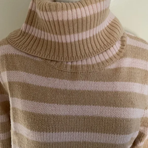 J crew turtleneck sweater size L #J - Image 2