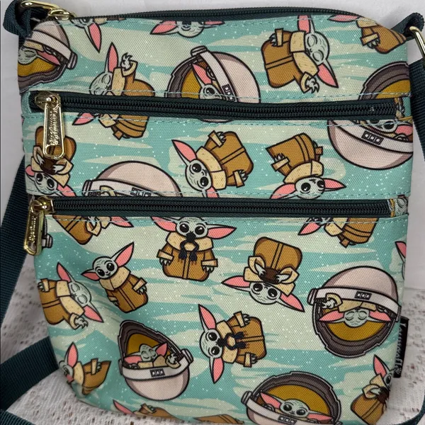 Loungefly Star Wars The Mandalorian chibi baby yoda crossbody bag - Image 5
