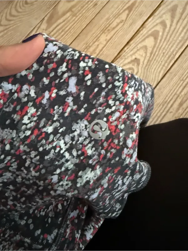Lululemon Black Red White Speckled Leggings size 4 - Image 2