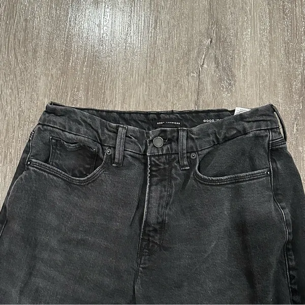 EUC Good American Good ’90s Black Wash Straight Leg Jeans Size 6/28 - Image 3