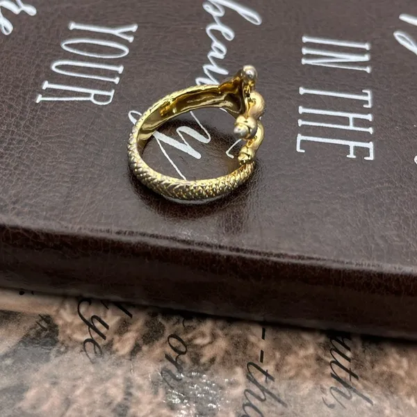 Vintage Gold Skeleton Hand Wrap Ring Gothic Halloween Punk Statement Size 7.5 - Image 4