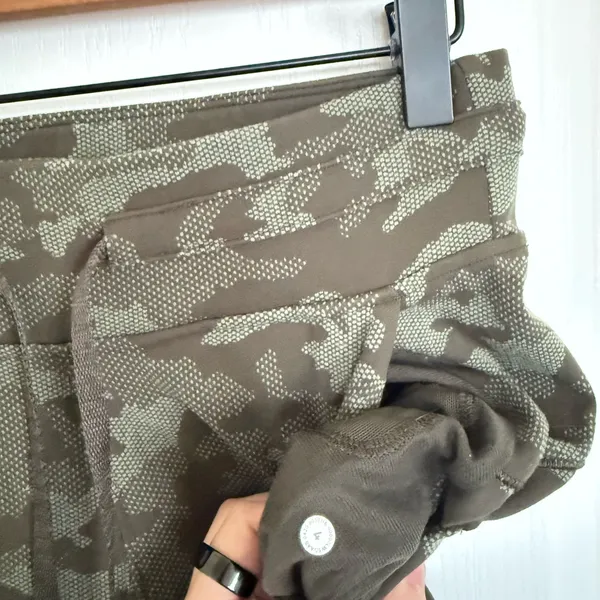 Lululemon Ready to Rulu Jogger Heritage Camo Dark Olive Green Twill - Image 7