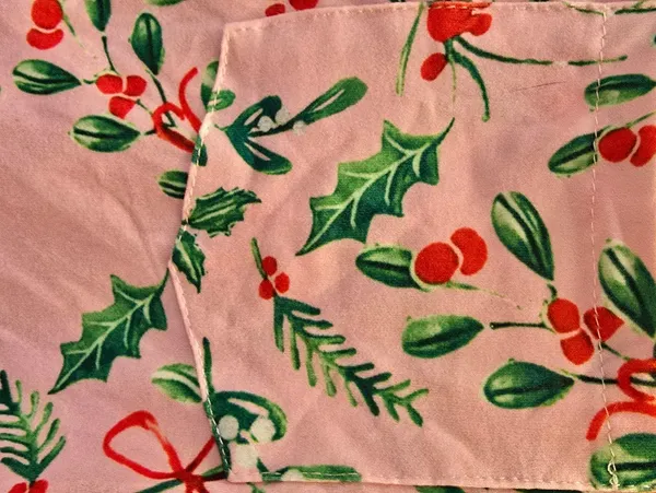 {M} Np Brand Festive Christmas Holiday Pajamas Pink Green - Image 6