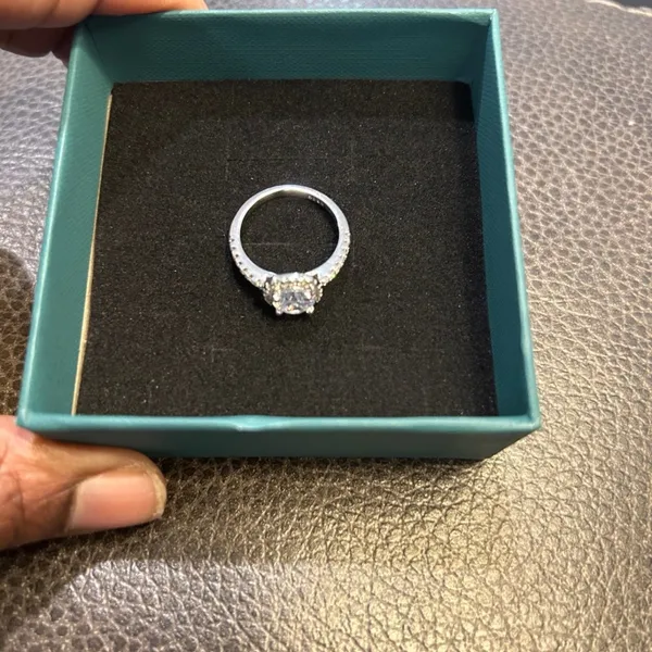 Elegant Silver 925 Ring with Clear Gemstone box for display only - Image 4
