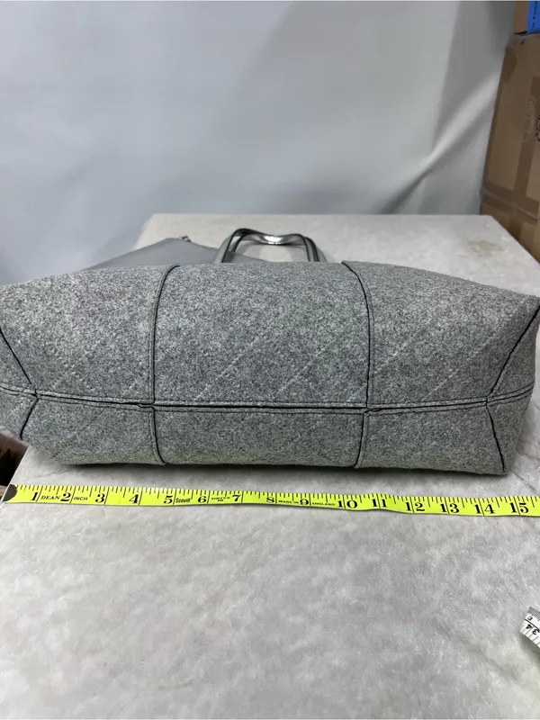 Tory Burch Gray Felt block T Tote Bag leather trim w/detachable matching pouch - Image 5