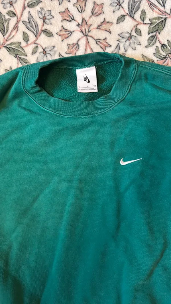 Nike Crewneck Sweatshirt - Image 2