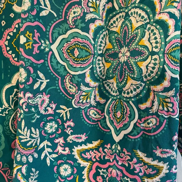 Crown & Ivy PL Paisley 3/4 Sleeve Peasant Top - Image 8