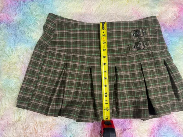 Forever 21 Plaid brown & green skater skirt - Image 5